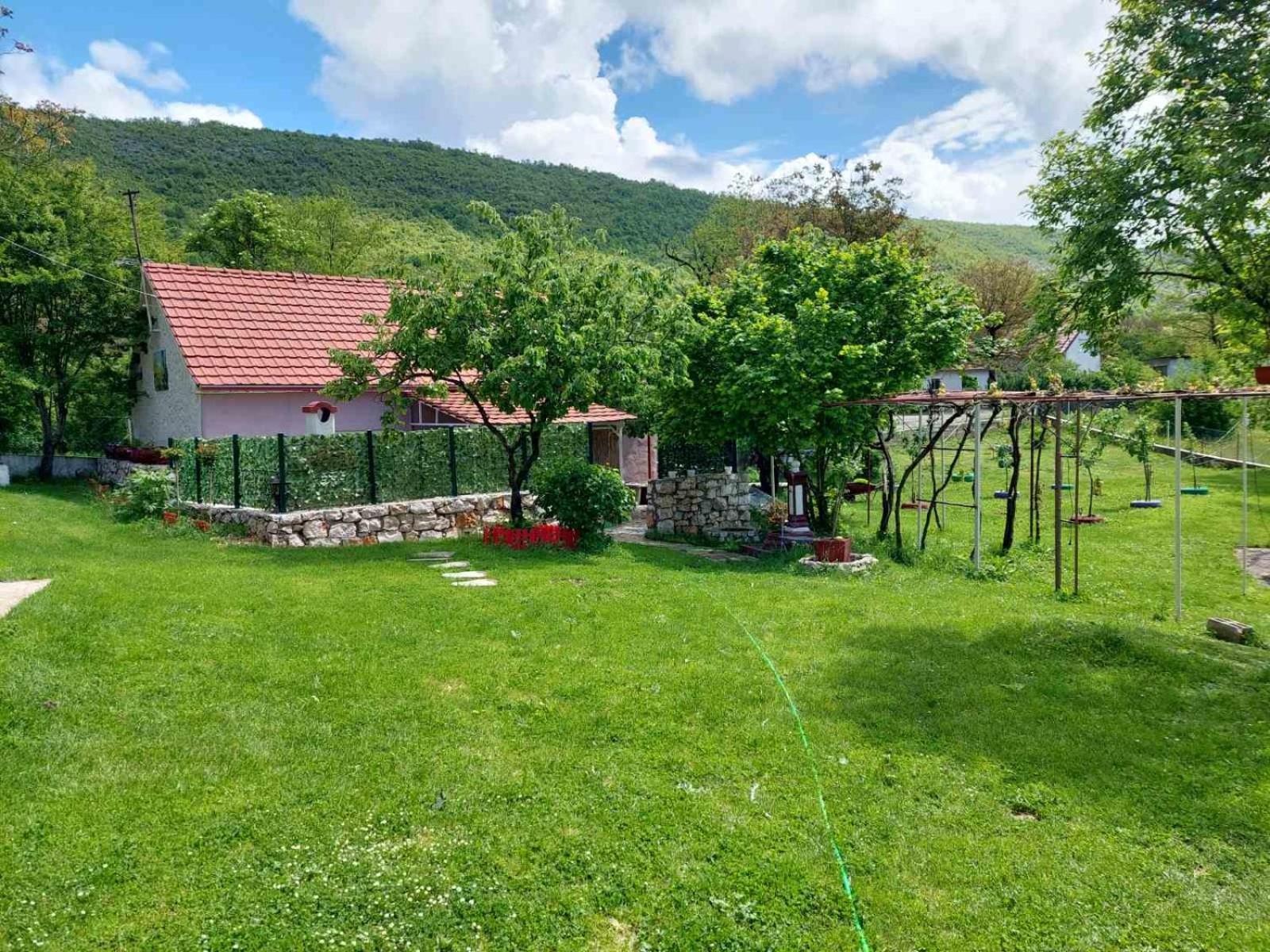 Village Flower Ivy Montenegro Nikšić Exteriér fotografie